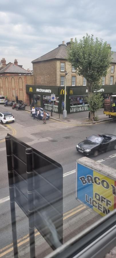 Cricklewood Broadway Guest Home Londen Buitenkant foto