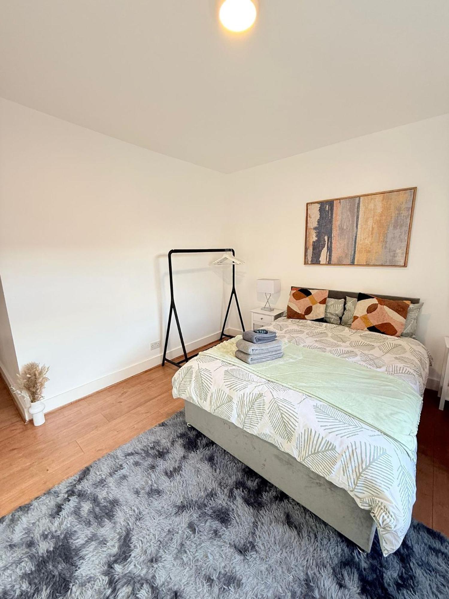 Cricklewood Broadway Guest Home Londen Buitenkant foto